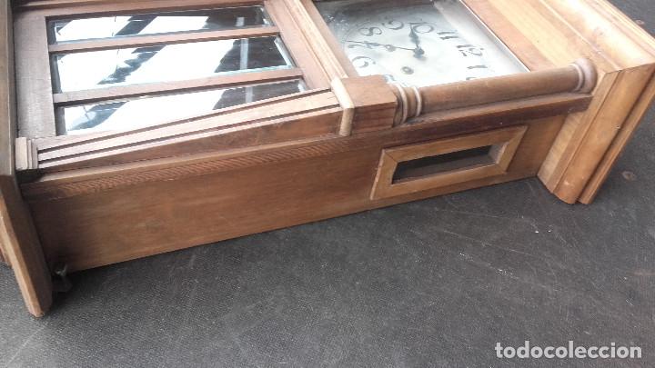 Relojes de pared: Reloj de pared en nogal funcionando sin problemas - Foto 8
