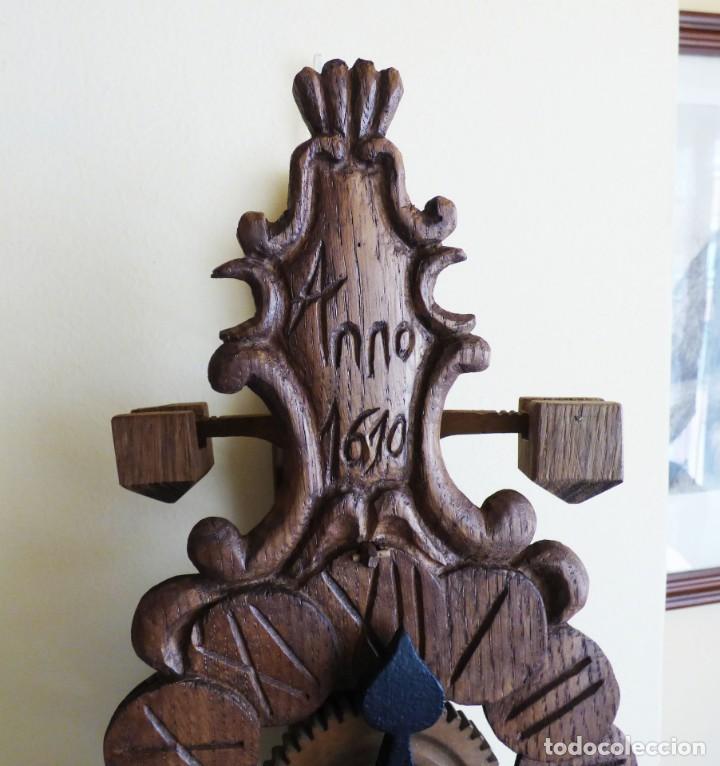Relojes de pared: RELOJ ENTERAMENTE DE MADERA, FRONTAL Y MAQUINARIA. - Foto 4