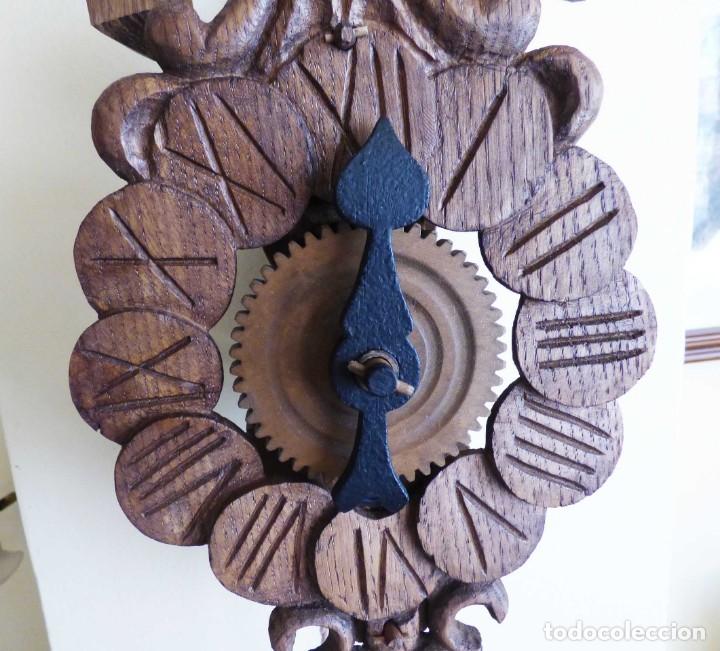 Relojes de pared: RELOJ ENTERAMENTE DE MADERA, FRONTAL Y MAQUINARIA. - Foto 5