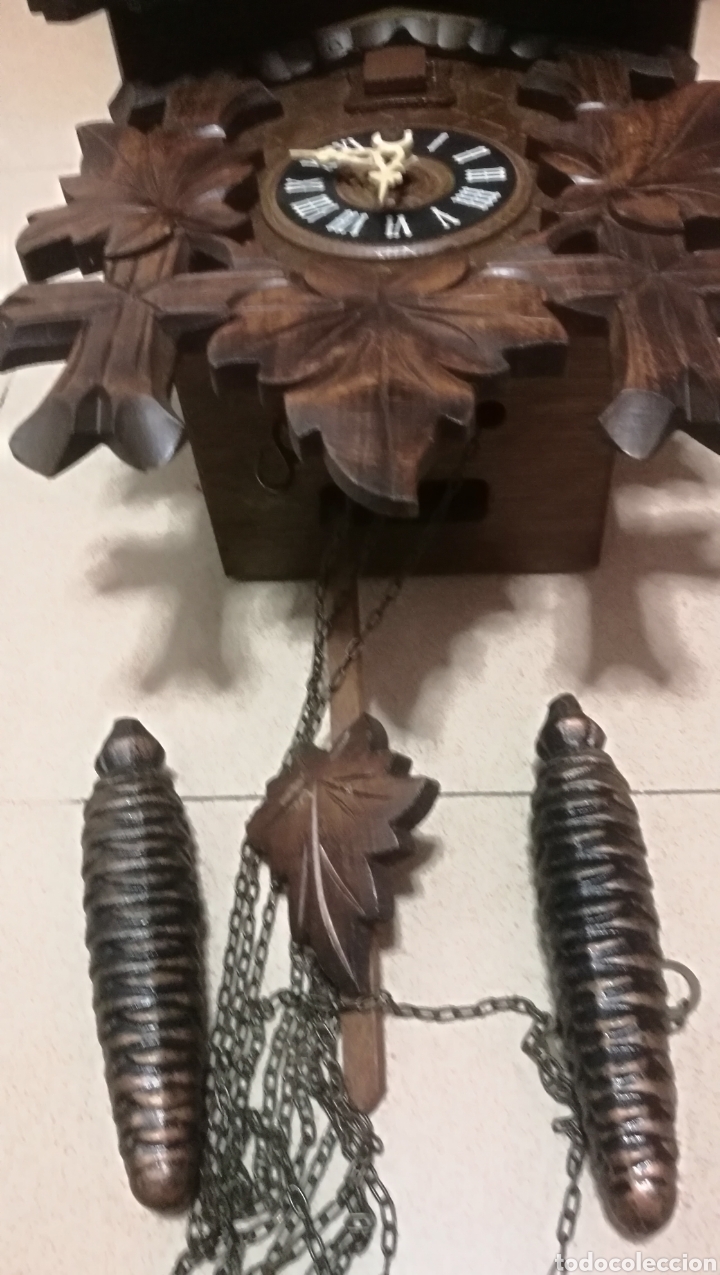 Relojes de pared: RELOJ CUCO EN MADERA TALLADA - Foto 4