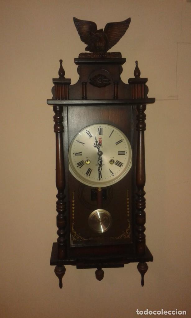 Relojes de pared: RELOJ PARED DE PENDULO (Funciona) - Foto 1