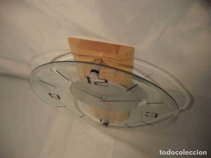 Relojes de pared: RELOJ PARED ALUMINIO MADERA 32 - Foto 6