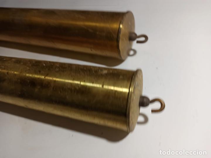 Relojes de pared: reloj de pared antiguo con sus pesas - Foto 9