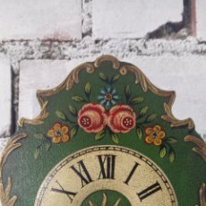 Relojes de pared: RELOJ DE PARED ANTIGUO DE MADERA. Lote 358409915