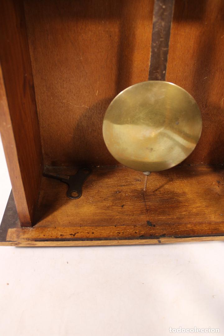 Relojes de pared: reloj de madera antiguo - Foto 7