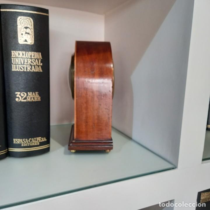 Relojes de pared: ANTIGUO RELOJ NEOGOTICO. FUNCIONA BI&Eacute;N. - Foto 3