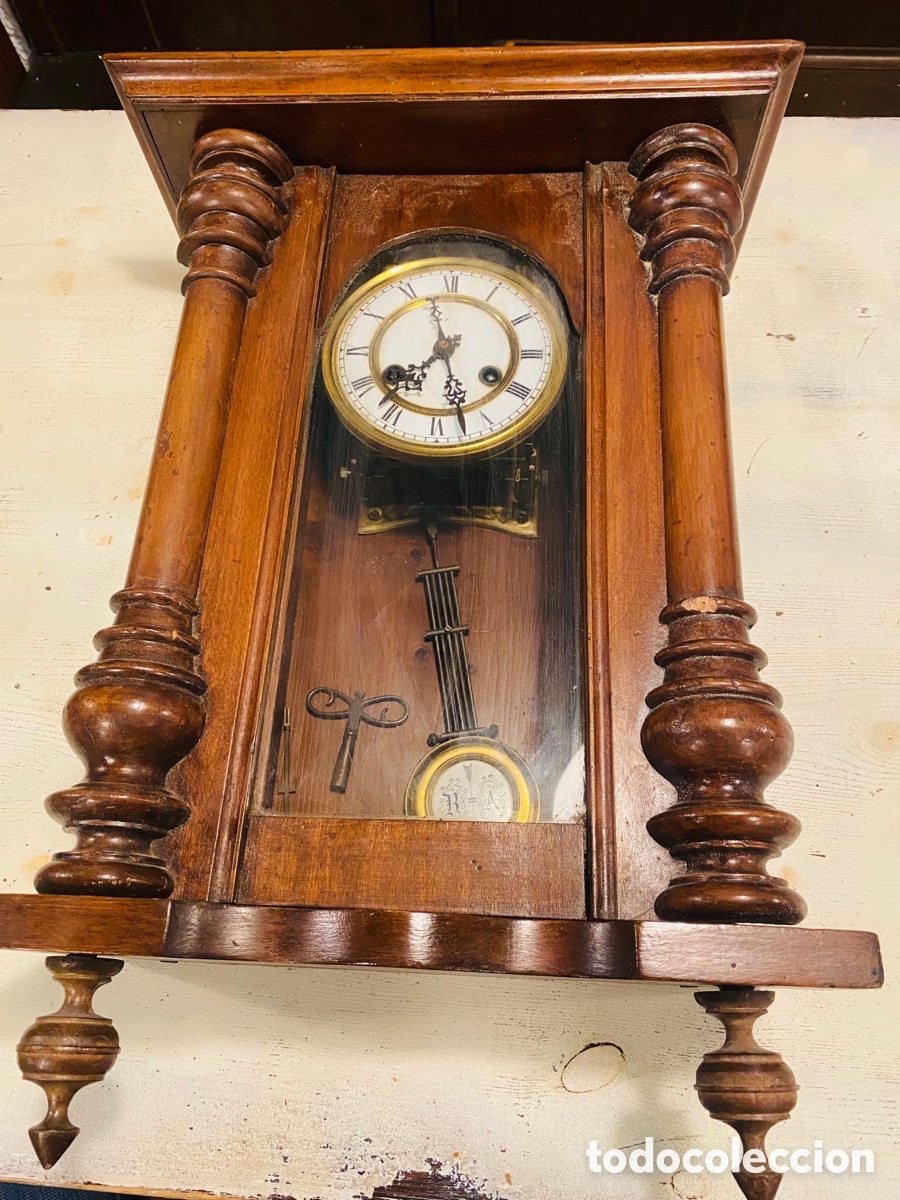 Antigua maquinaria de reloj de pared, Relojes antiguos