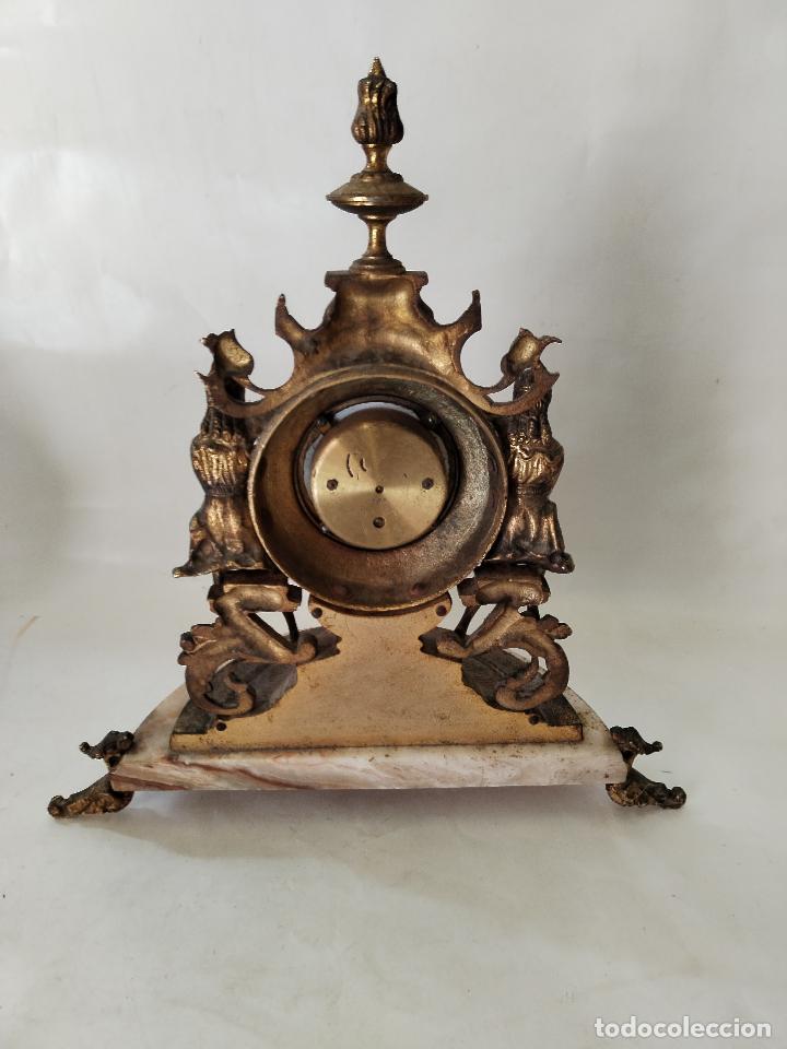 Relojes de pared: reloj sobremesa de cuerda en bronce y marmol - Foto 2