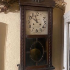 Relojes de pared: RELOJ DE PARED SIGLO XIX - XX MADERA JOSEP MORÓN LLEIDA “RECOGER EN PERSONA”