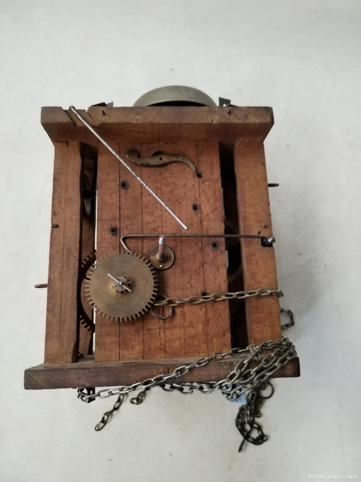 Relojes de pared: antiguo reloj de cadenas para restaurar - Foto 3
