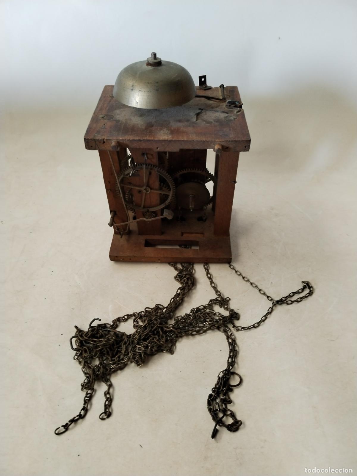Relojes de pared: antiguo reloj de cadenas para restaurar - Foto 9