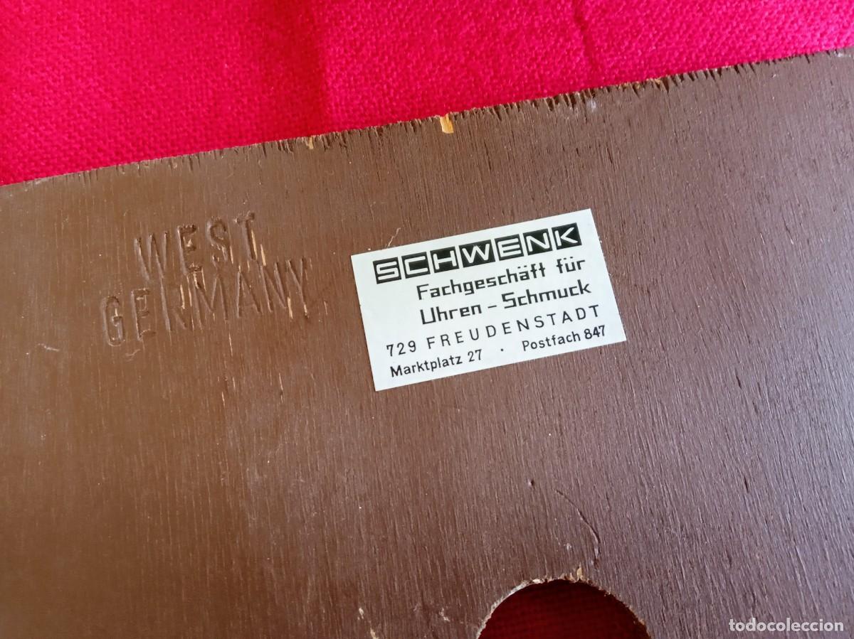 Relojes de pared: Reloj Cuco antiguo alem&aacute;n de cuerda funcionando - Foto 4