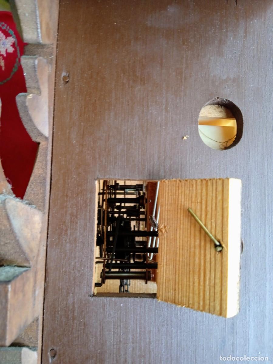 Relojes de pared: Reloj Cuco antiguo alem&aacute;n de cuerda funcionando - Foto 6