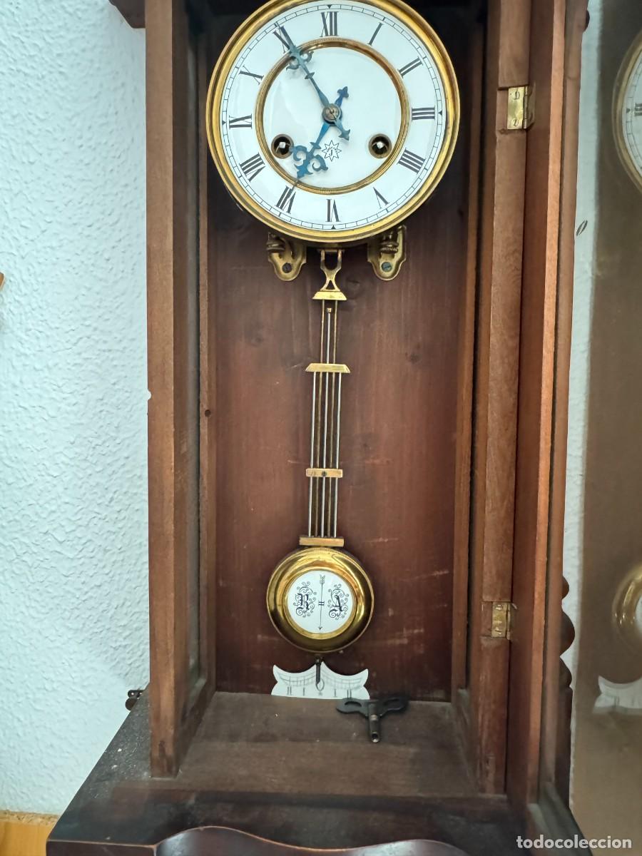 Relojes de pared: Antiguo reloj de pared - Foto 2