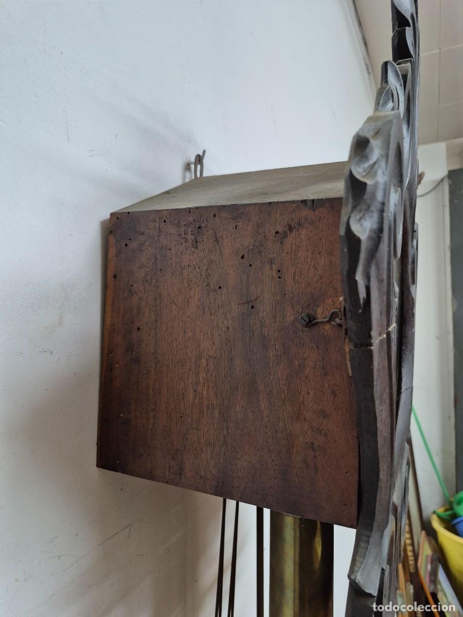 Relojes de pared: Reloj de Pared - Talla de Madera - Completo - Funciona - Foto 27