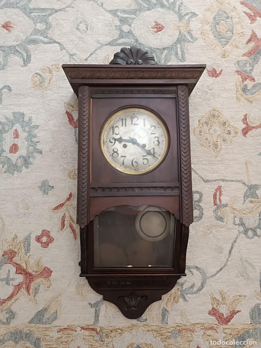 Relojes de pared: Reloj de pared en madera tallada - Foto 1