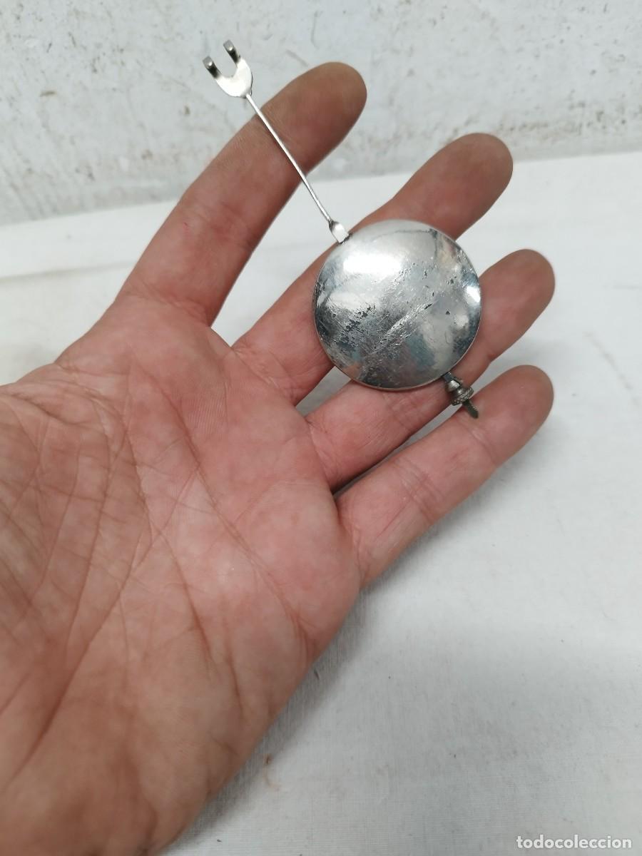 Relojes de pared: Antiguo p&eacute;ndulo de reloj. - Foto 1