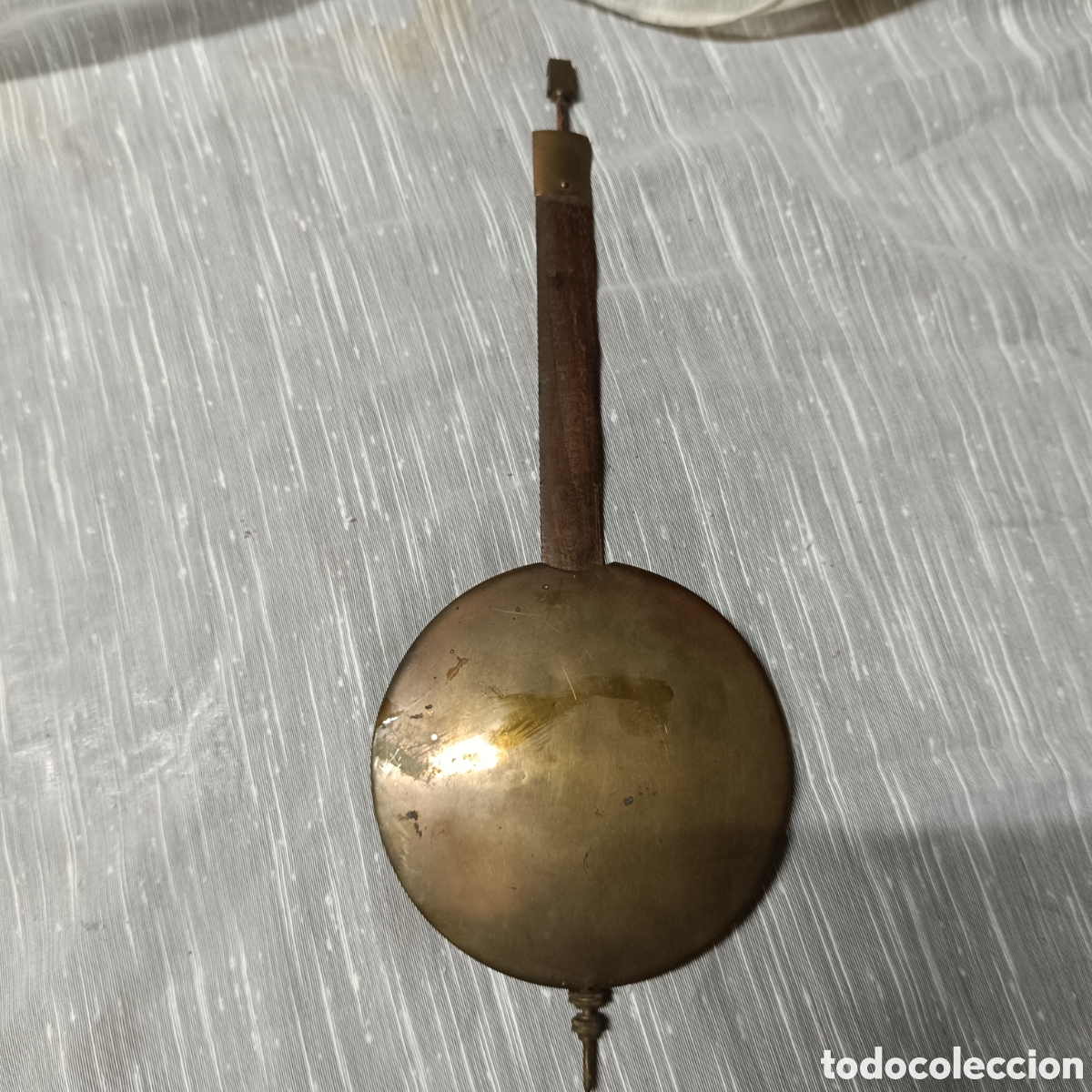 Relojes de pared: Antiguo pendulo de reloj de pared - Foto 1