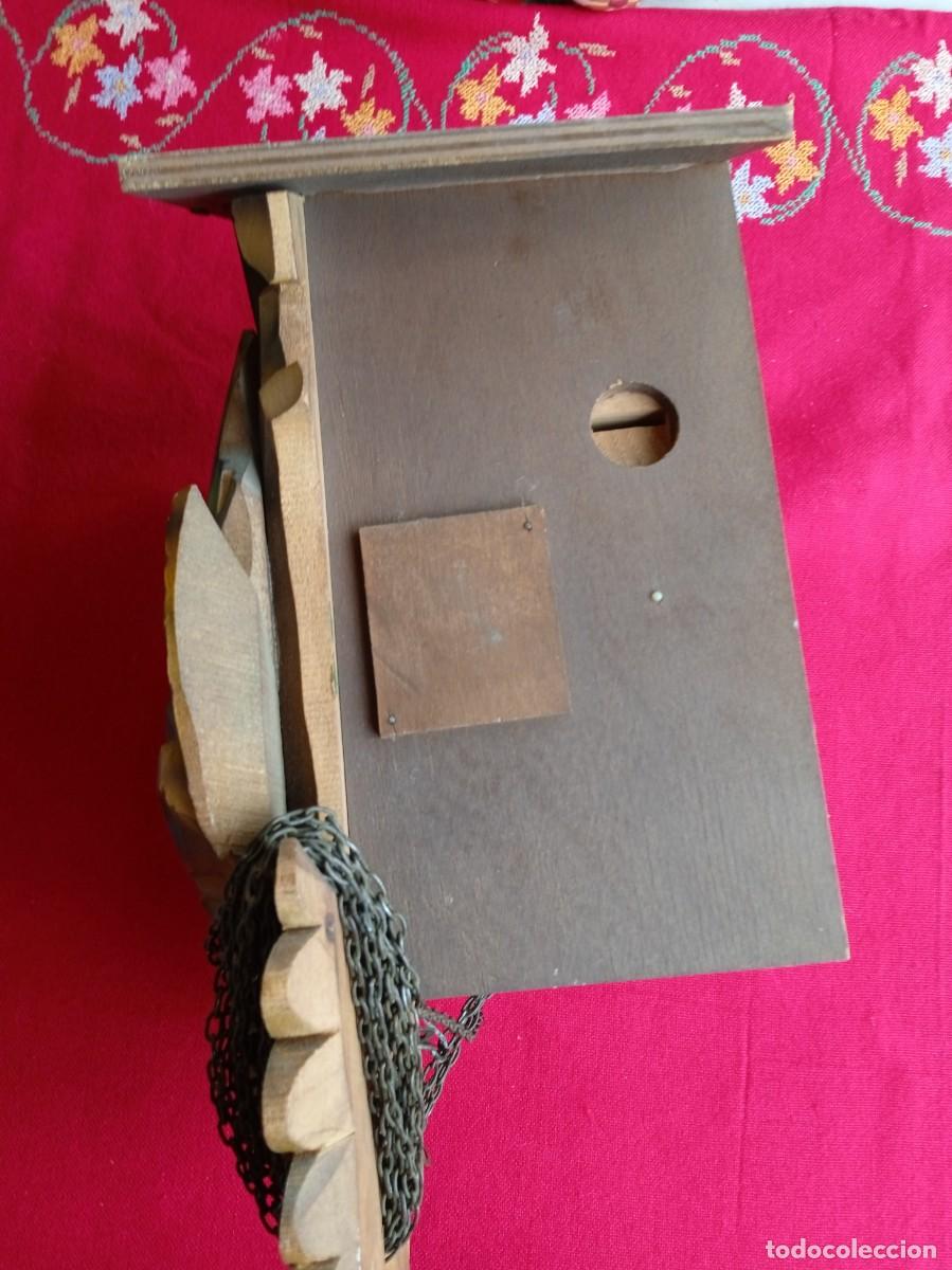 Relojes de pared: Reloj Cuco antiguo alem&aacute;n de cuerda funcionando - Foto 6