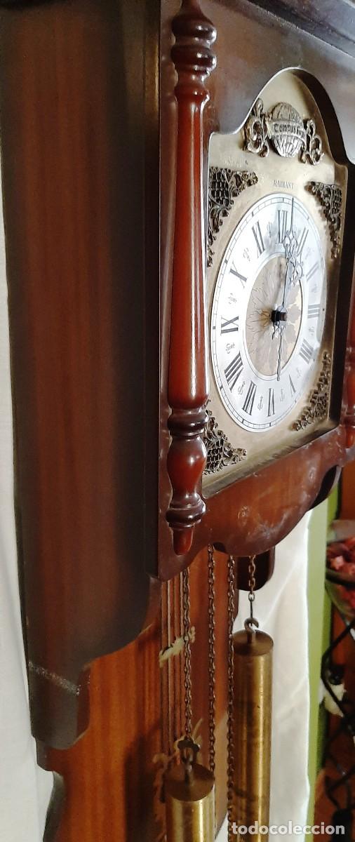 Relojes de pared: Antiguo reloj de pared de la marca Radiant - Foto 5