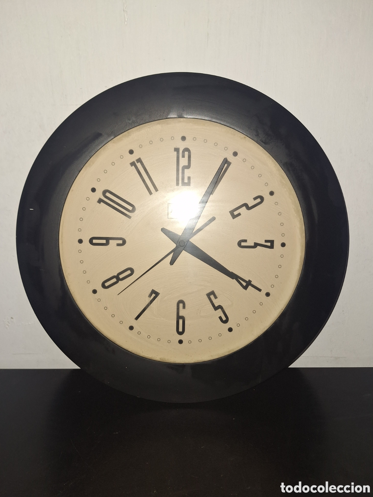 Wall clocks: Reloj esfera negra agua