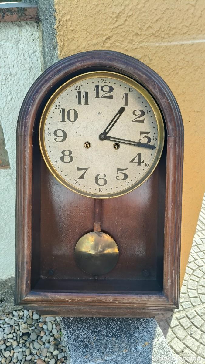 Relojes de pared: Horloge murale m&eacute;canique suisse fonctionne