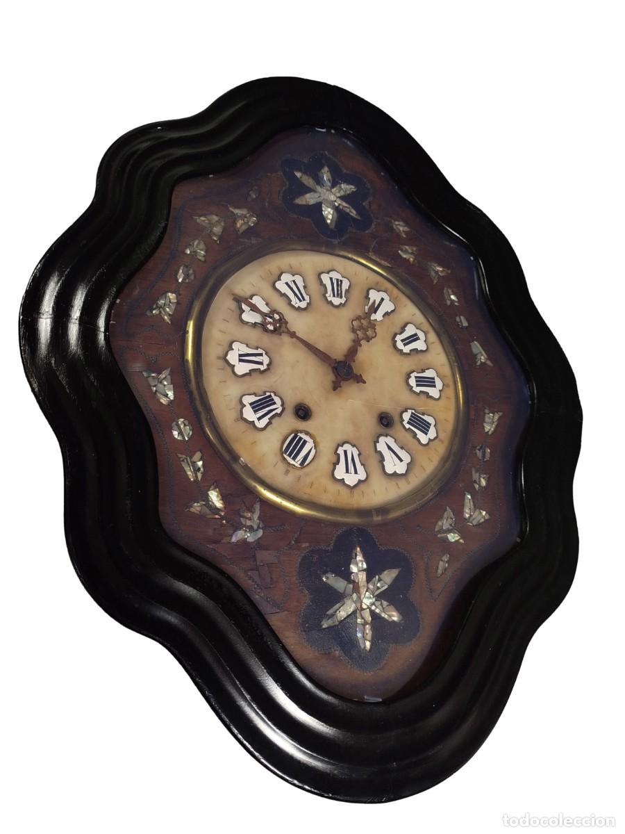 Wall clocks: RELOJ OJO DE BUEY CON INCRUSTACIONES DE NACAR Y ESFERA DE MARMOL