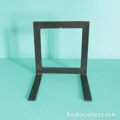Relojes de pared: Soporte mural vintage para reloj Comtoise o Morez &ndash; hierro forjado &ndash; soporte invisible
