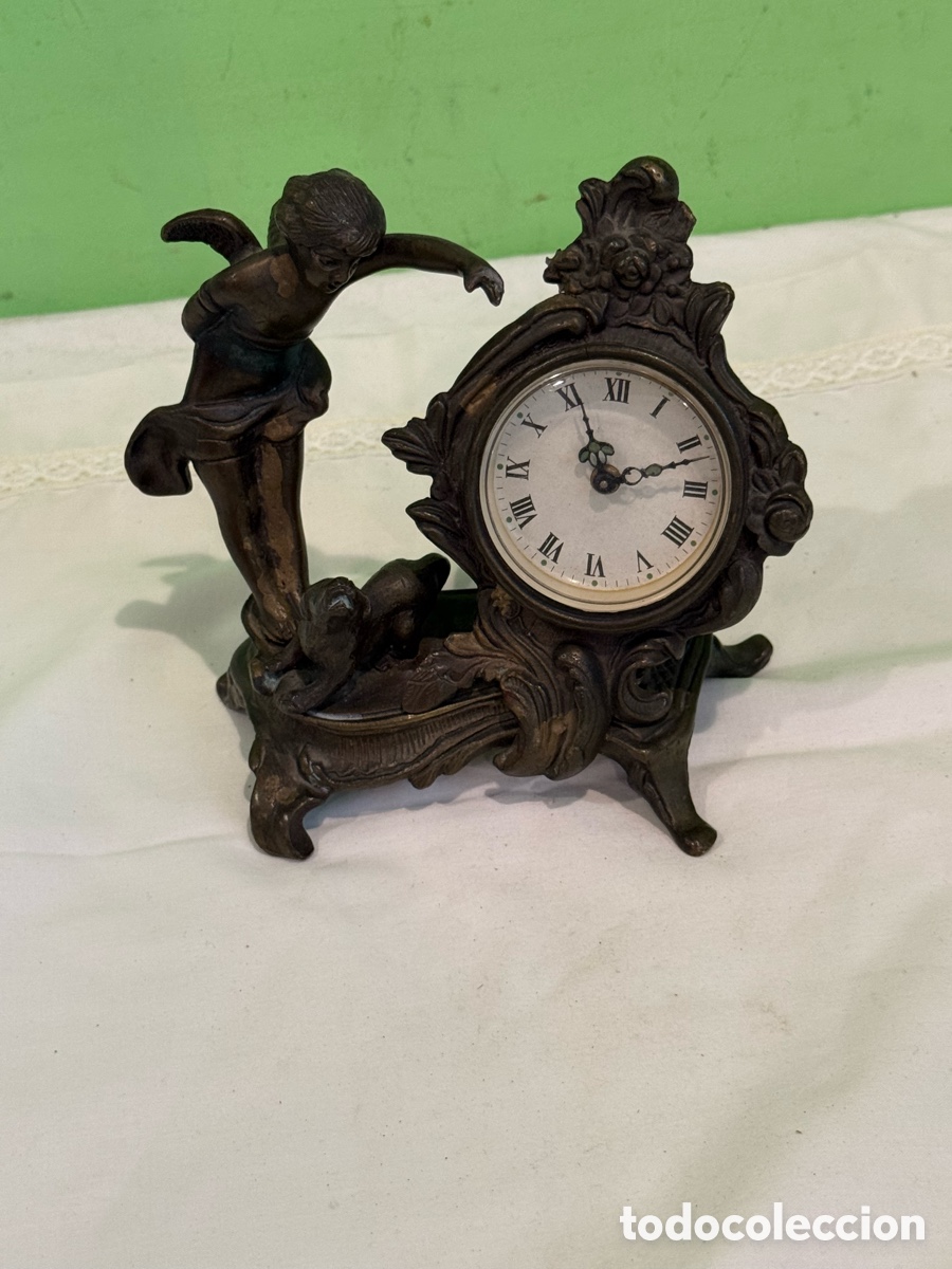 Wanduhren: Antiguo reloj franc&eacute;s modernista Art Nouveau con querub&iacute;n y perro finales siglo XIX