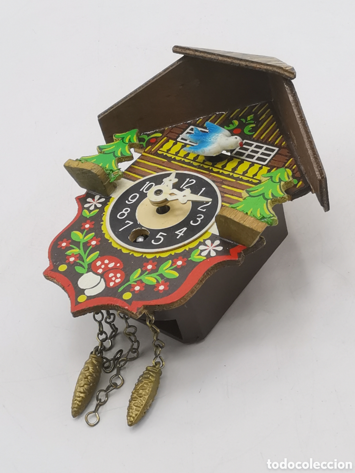 Wanduhren: PEQUE&Ntilde;O RELOJ DE CUCO ALEMAN EN FORMA DE CABA&Ntilde;A ESTILO SELVA NEGRA