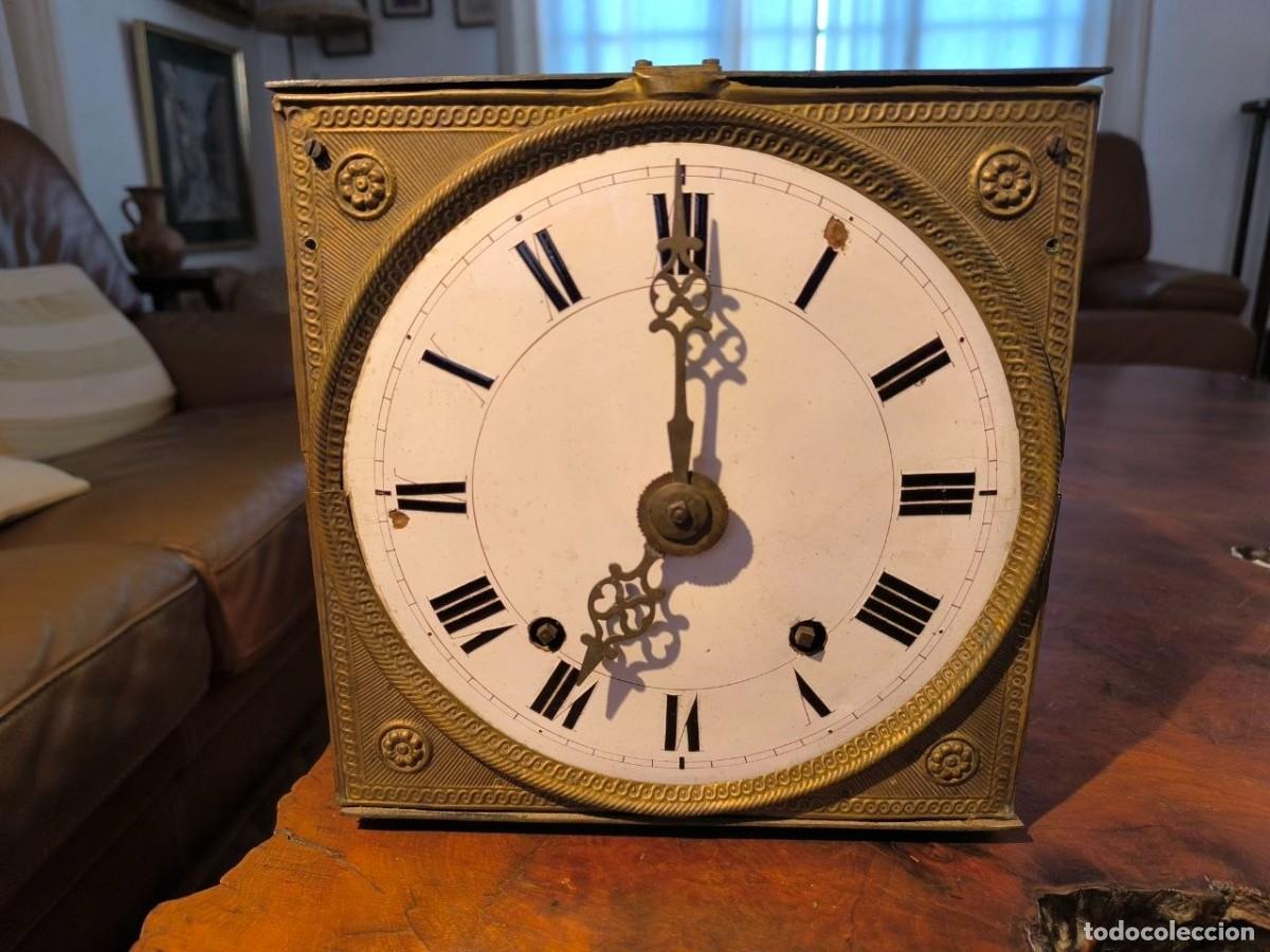 Relojes de pared: ELEGANTE Y ANTIGUO RELOJ MOREZ SIGLO XIX, PORCELANA Y METAL 25X17X26 CM