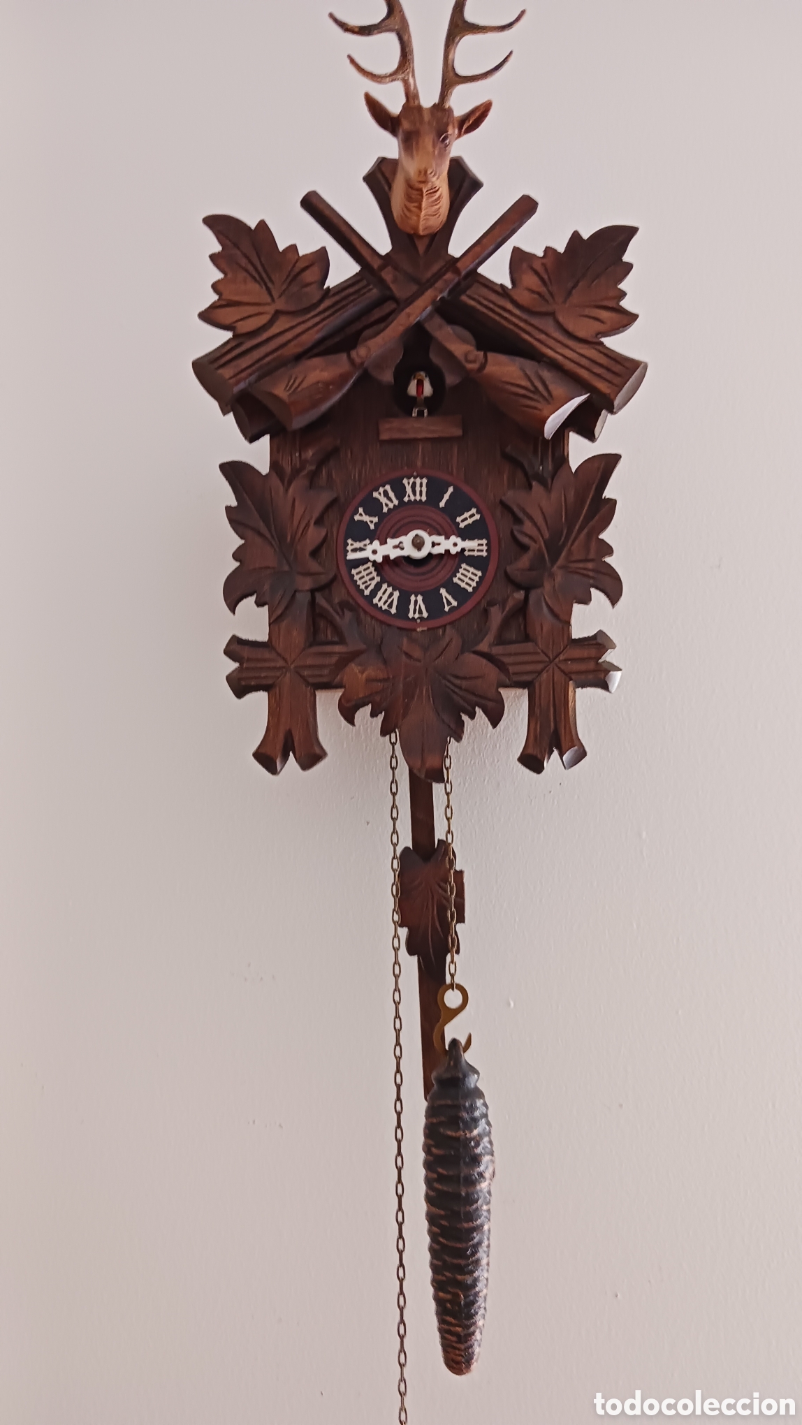 Wanduhren: RELOJ DE CUCO CON CAJA DE MADERA.