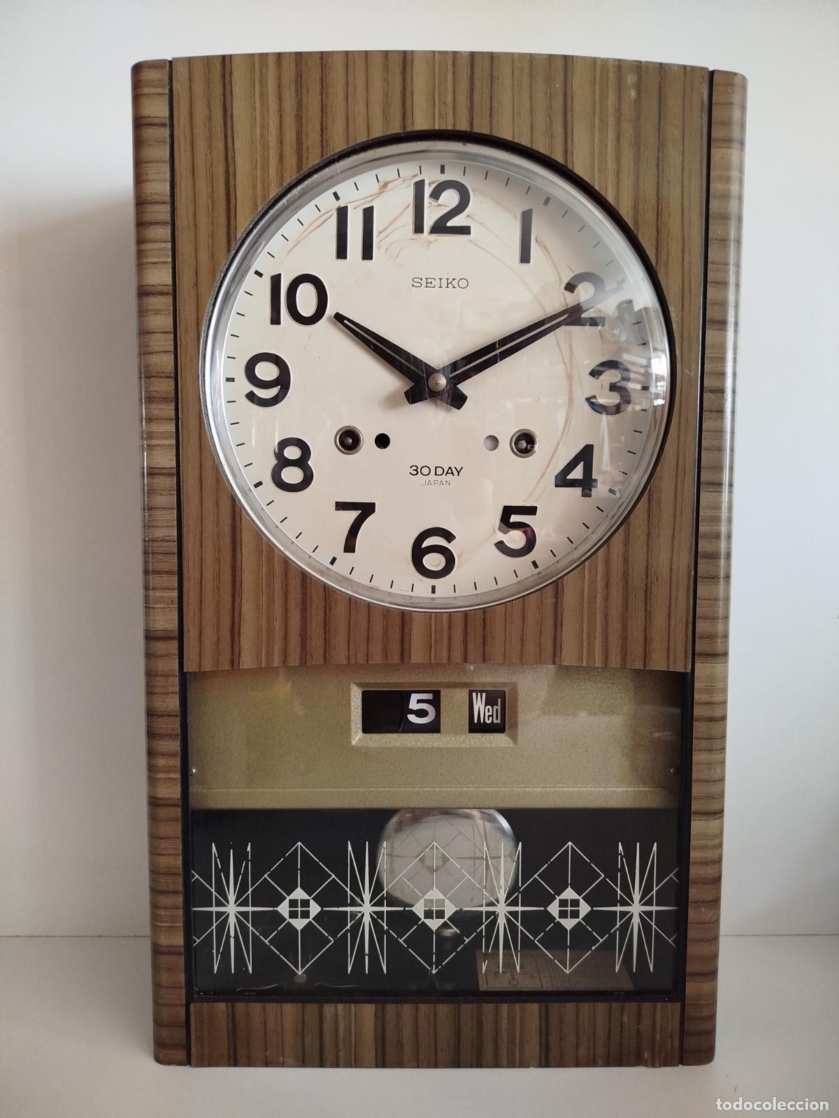 Relojes de pared: Reloj de pared vintage Seiko 30 d&iacute;as con calendario - Funciona perfectamente