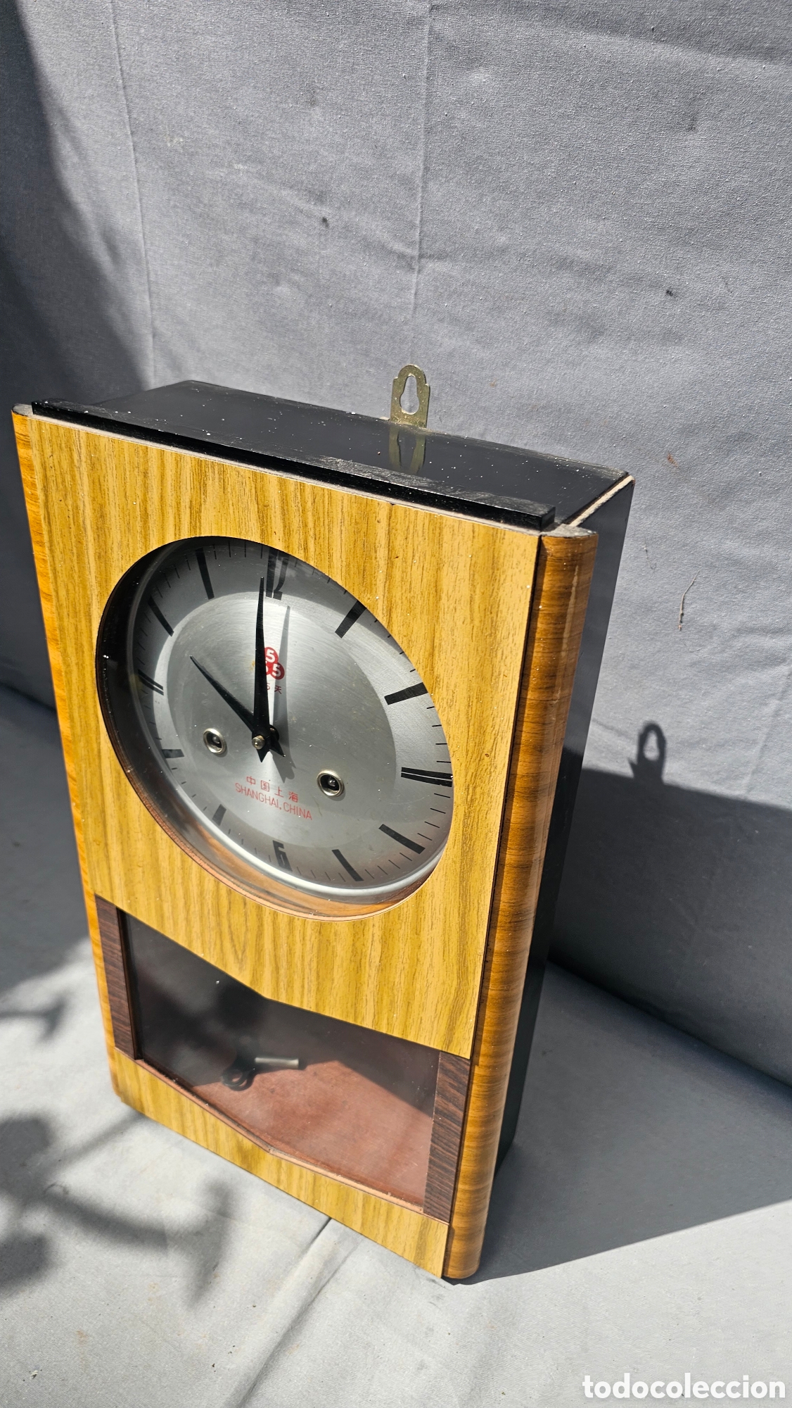 Relojes de pared: Antiguo reloj de cuerda de pared - Foto 3
