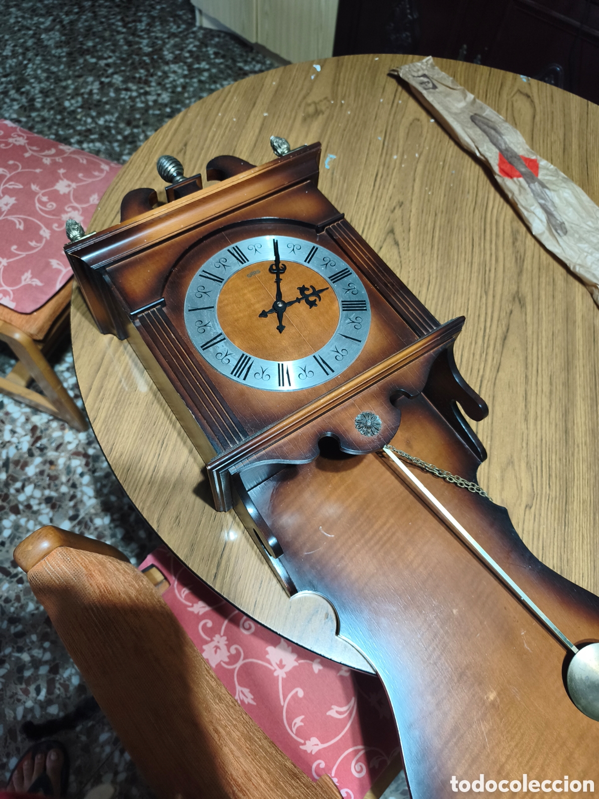 Relojes de pared: Reloj antiguo , a&ntilde;os 80 , tiene todas las piezas p&eacute;ndulo incluido y pesos