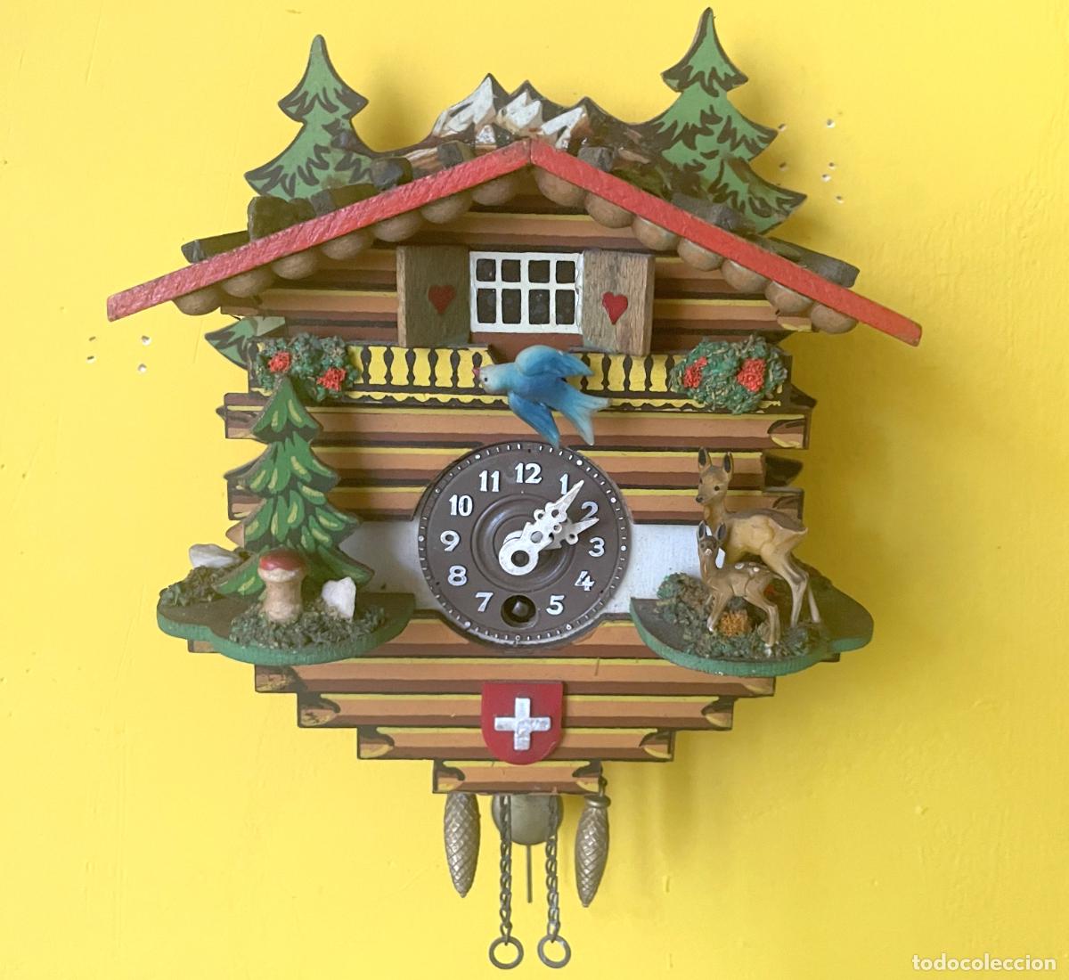 Relojes de pared: ANTIGUO RELOJ CUCO EN MINIATURA SELVA NEGRA - CARGA MANUAL - COMPLETO Y FUNCIONANDO SIN PROBLEMAS