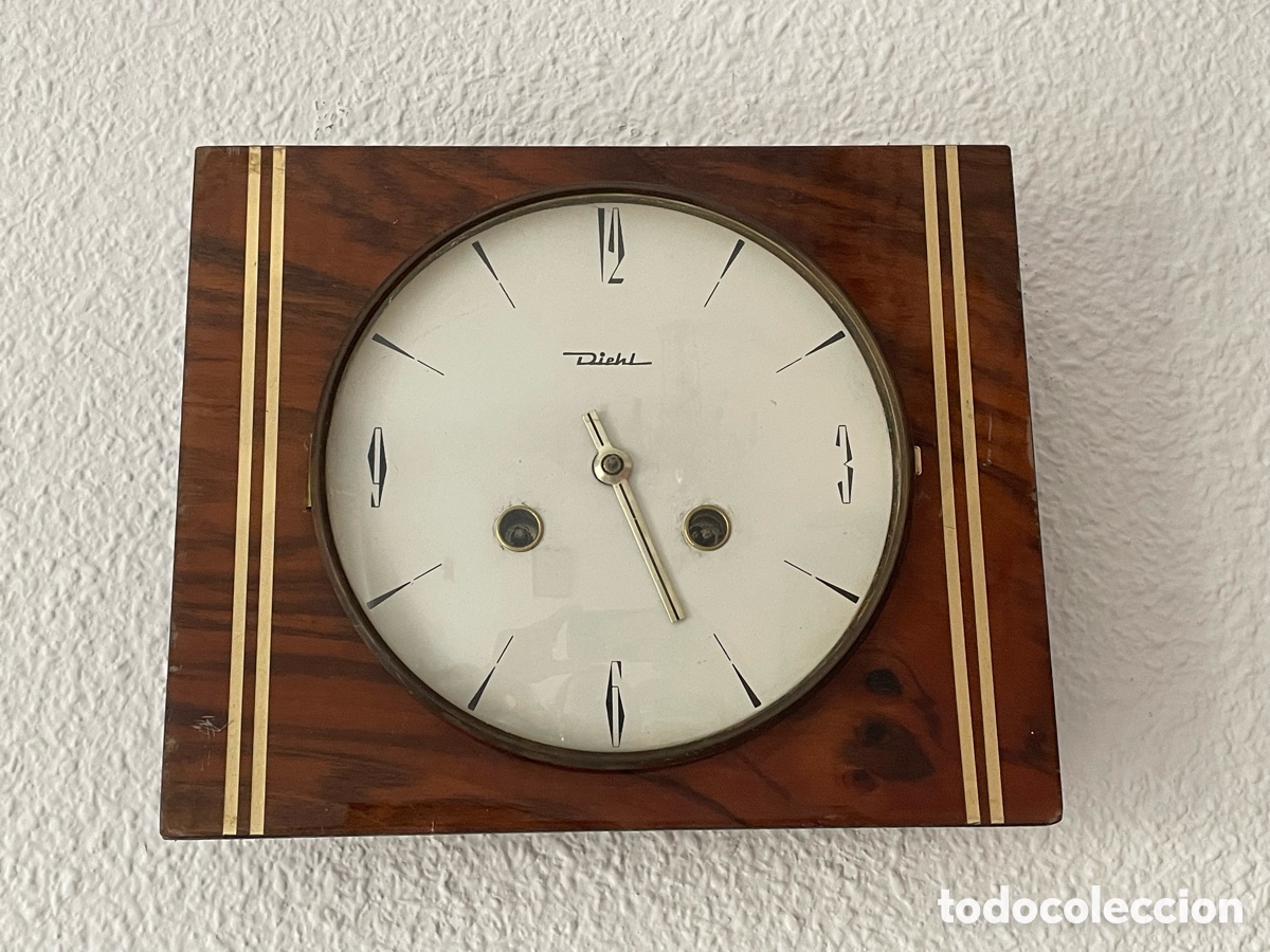 Relojes de pared: Reloj de sobremesa Diehl, madera y lat&oacute;n