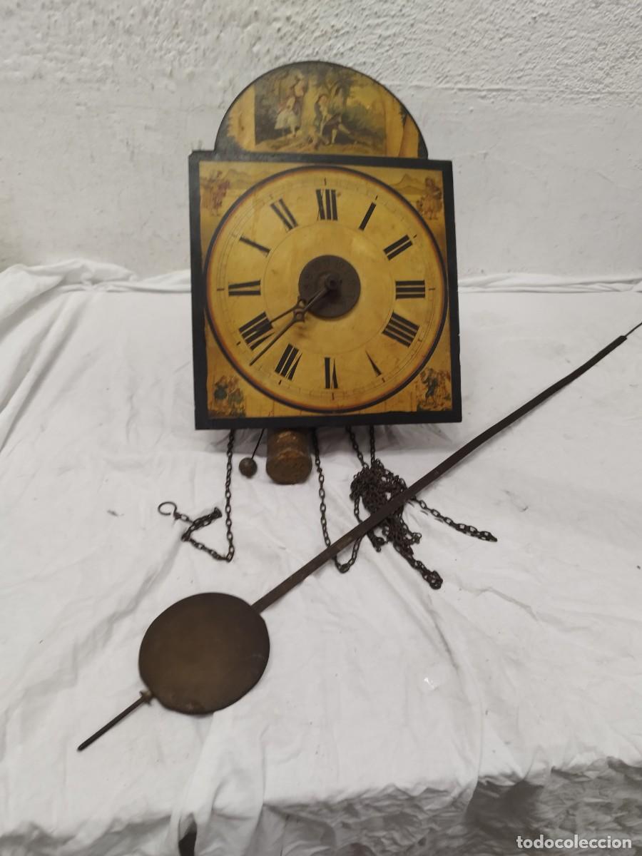 Relojes de pared: Antiguo reloj ratera de Matar&oacute;. Con p&eacute;ndulo y peso, sin probar.