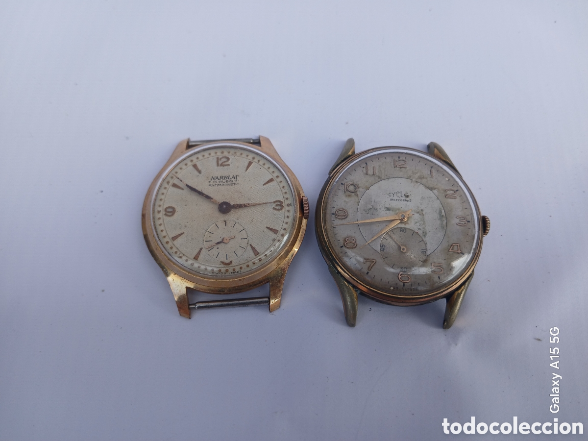 Relojes de pared: DOS RELOJES DE PULSERA DE CARGA MANUAL, NARBLAS, ETC.
