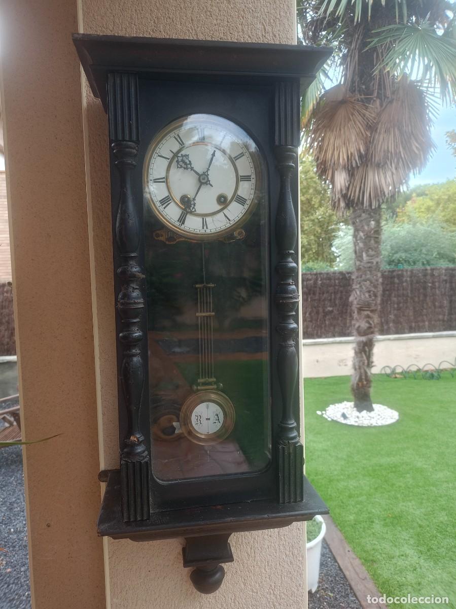 Relojes de pared: ANTIGUO RELOJ DE PARED CON LLAVE. NO FUNCIONA.