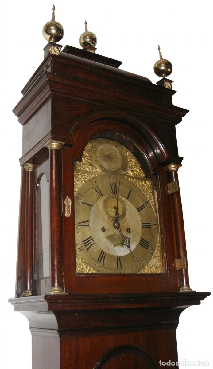 Relojes de pared: Reloj Ingl&eacute;s de Pie &middot; Robert Higgs, Londres &middot; Caoba y Bronce Dorado &middot; ca. 1770&ndash;1790