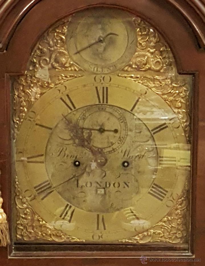 Relojes de pie: RELOJ DE PIE. BENJAMIN WARD. MUEBLE DEL RELOJ EN CAOBA. LONDRES. SIGLO XVIII.