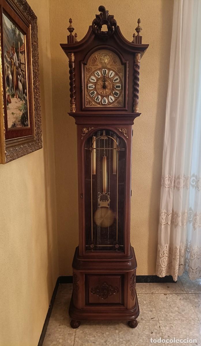 Rel&oacute;gios de p&eacute;: Reloj de pie cl&aacute;sico &rdquo;Tempus Fugit&rdquo;