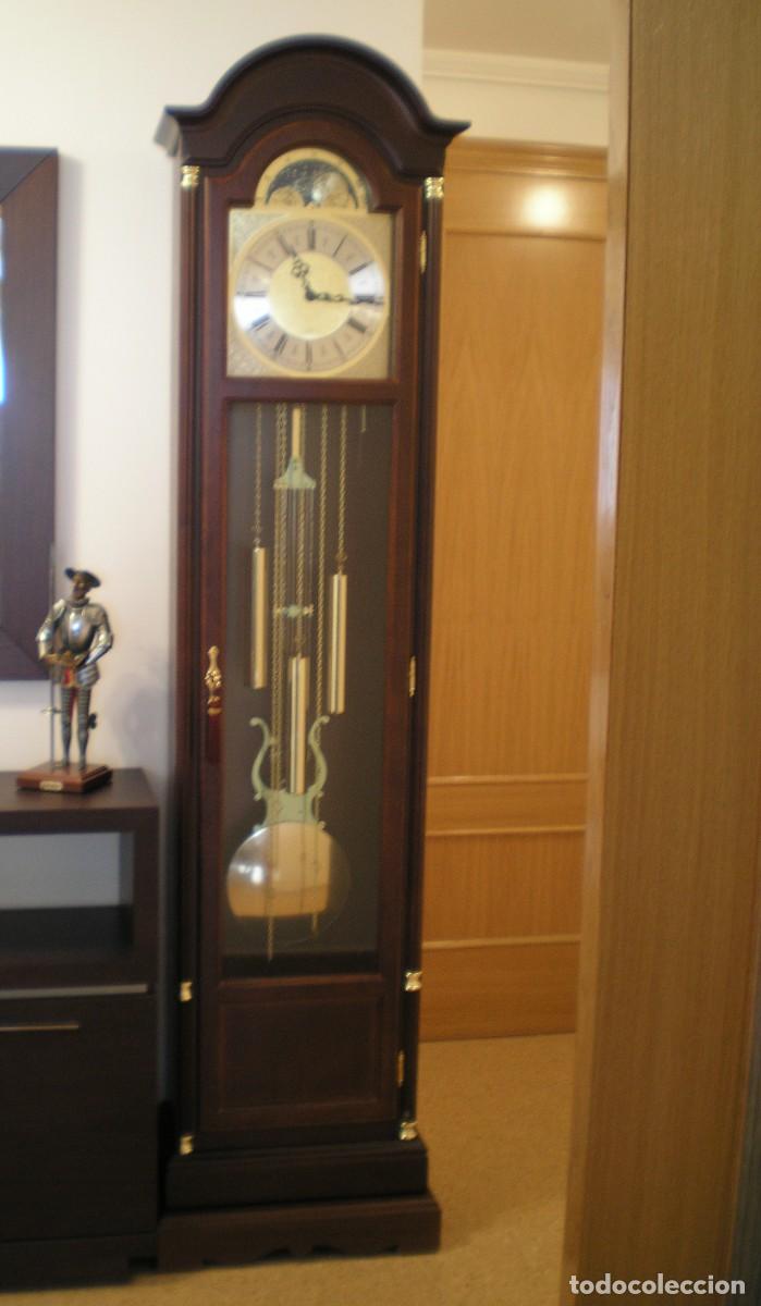 Grandfather clocks: Reloj de antesala, de pie Junghans, Soner&iacute;a Carill&oacute;n- Westmister maquinaria alemana.