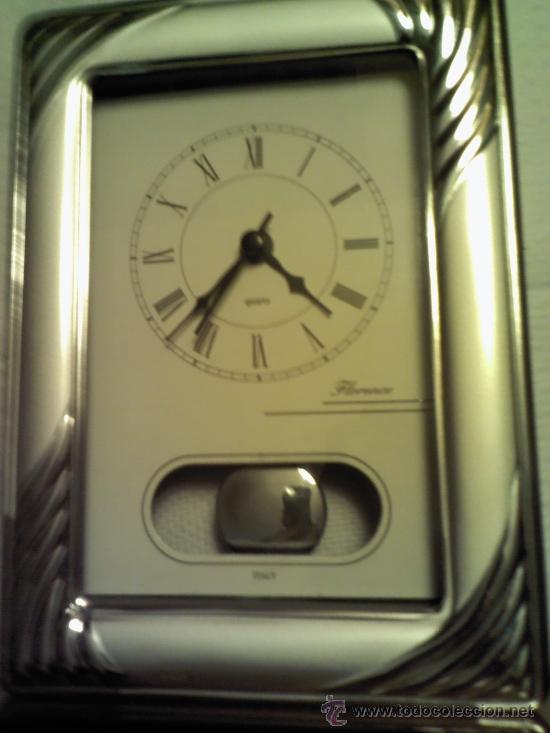 Relojes de pulsera: RELOJ DE SOBREMESA DE PLATA CON P&Eacute;NDULO - Foto 1