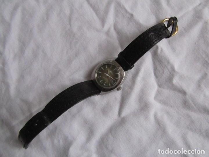 Relojes de pulsera: Reloj de pulsera de se&ntilde;ora Halc&oacute;n de cuerda funcionando - Foto 3