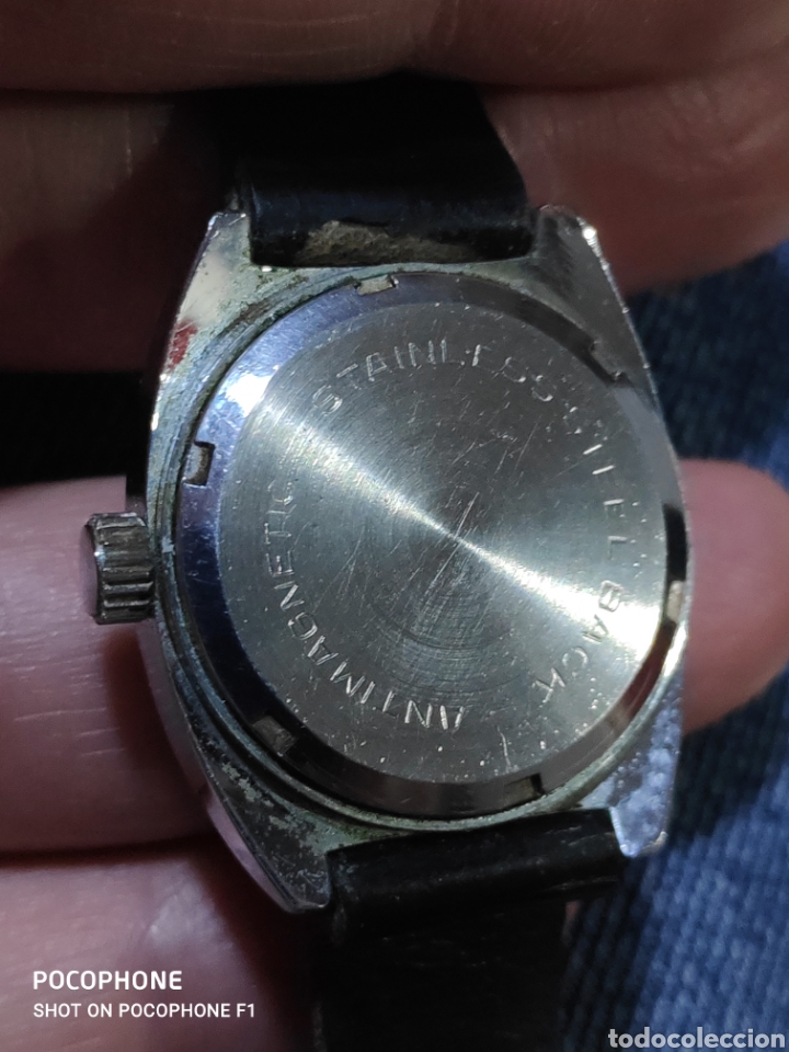 Relojes de pulsera: Raro reloj Action de cuerda funciona - Foto 2