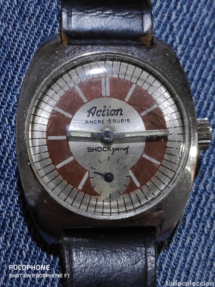 Relojes de pulsera: Raro reloj Action de cuerda funciona - Foto 1