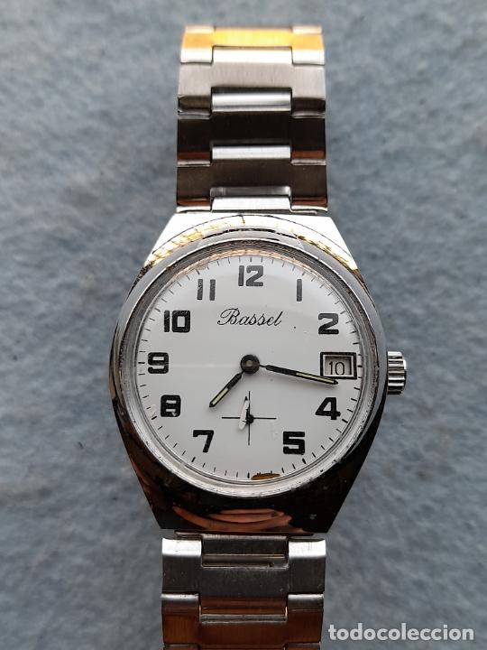 Relojes de pulsera: Reloj marca Bassel. Cl&aacute;sico de caballero. Funcionando - Foto 4
