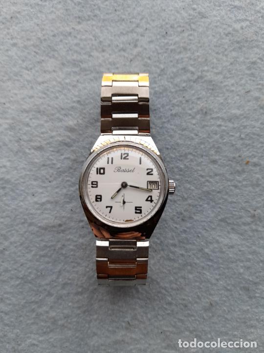 Relojes de pulsera: Reloj marca Bassel. Cl&aacute;sico de caballero. Funcionando - Foto 1